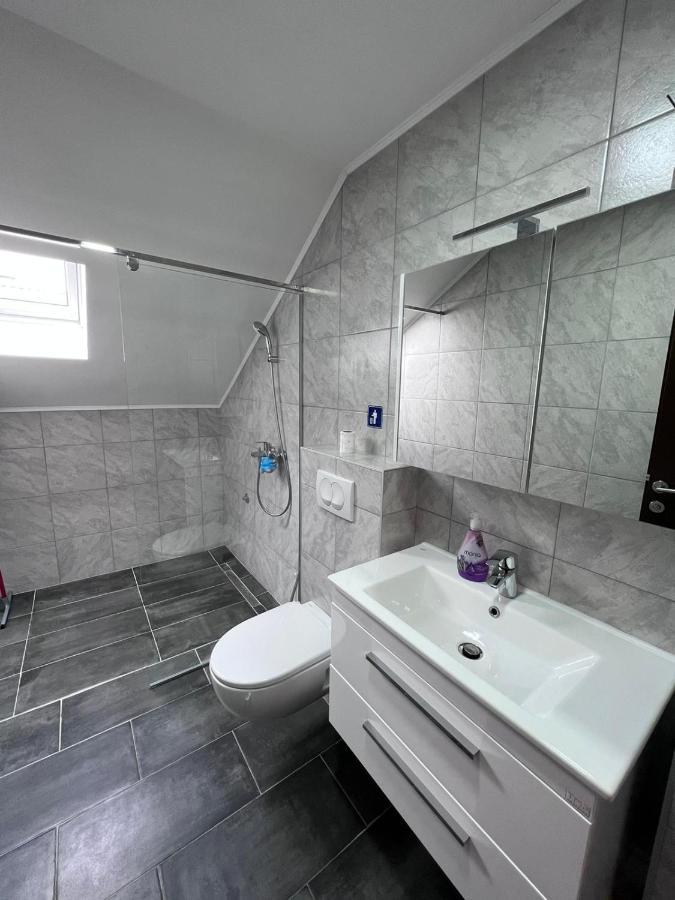 Oasis Royal Apartman *